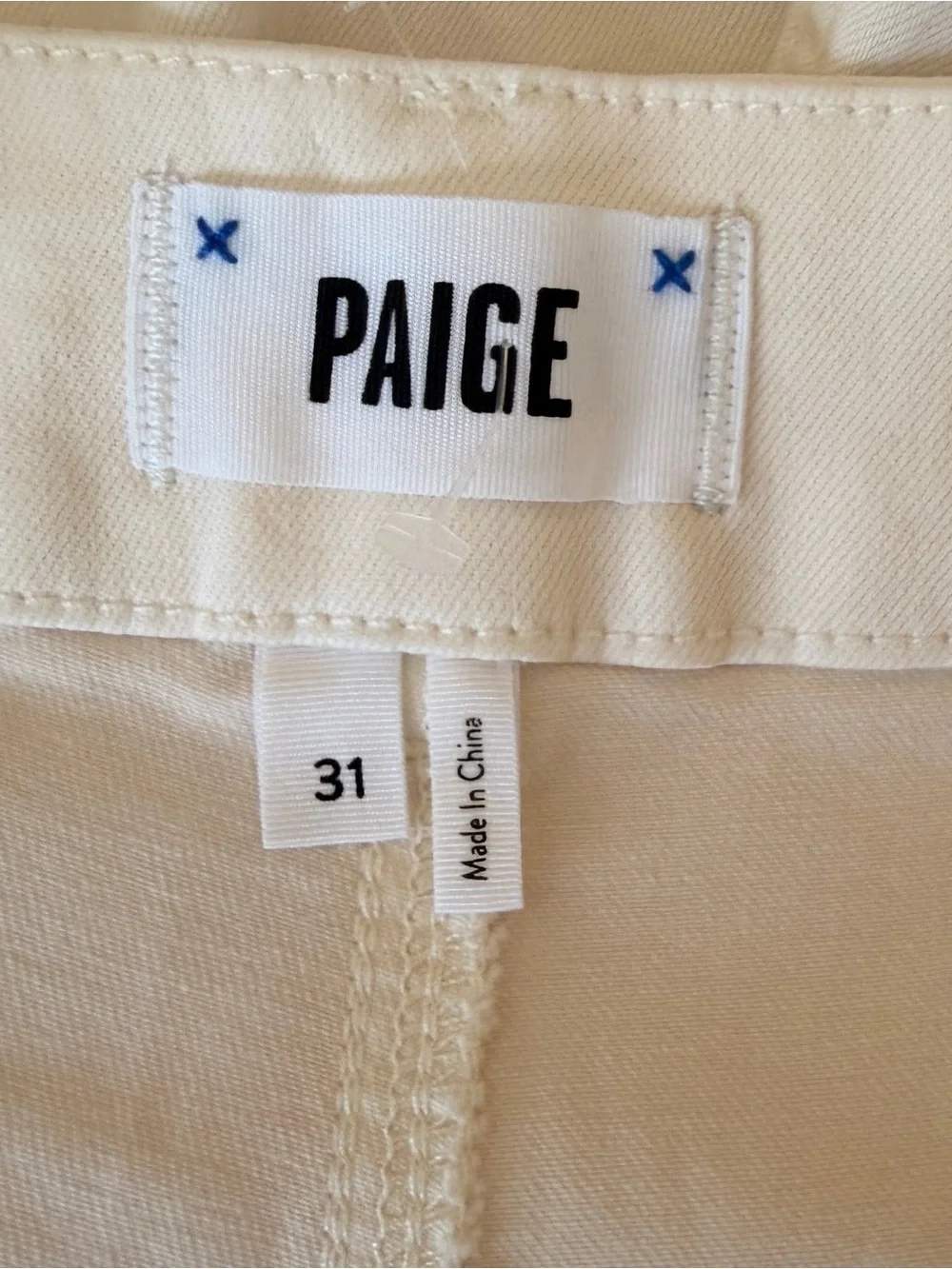 Paige Quartz Sand(Cream) Olivia Short 31